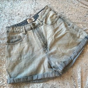 Cotton On High Rise Classic 90s Fit Shorts